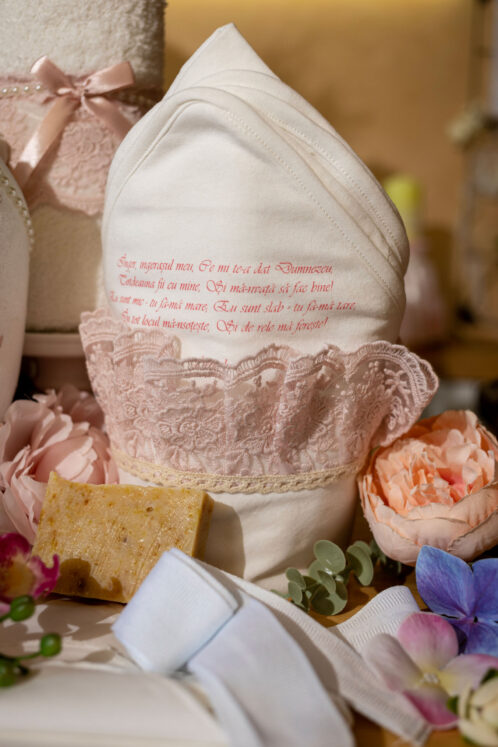 Set complet botez (trusou) - Anne + Claire - roz - imagine 20