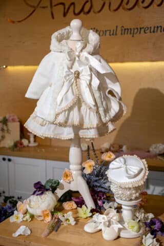 Set Capă+ Rochiță Emily ivoire