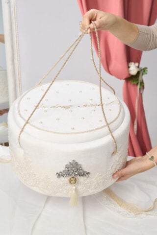 Cufăr Catifea Ivoire Botez – Dimensiune XXL, Model Deluxe Capitonat