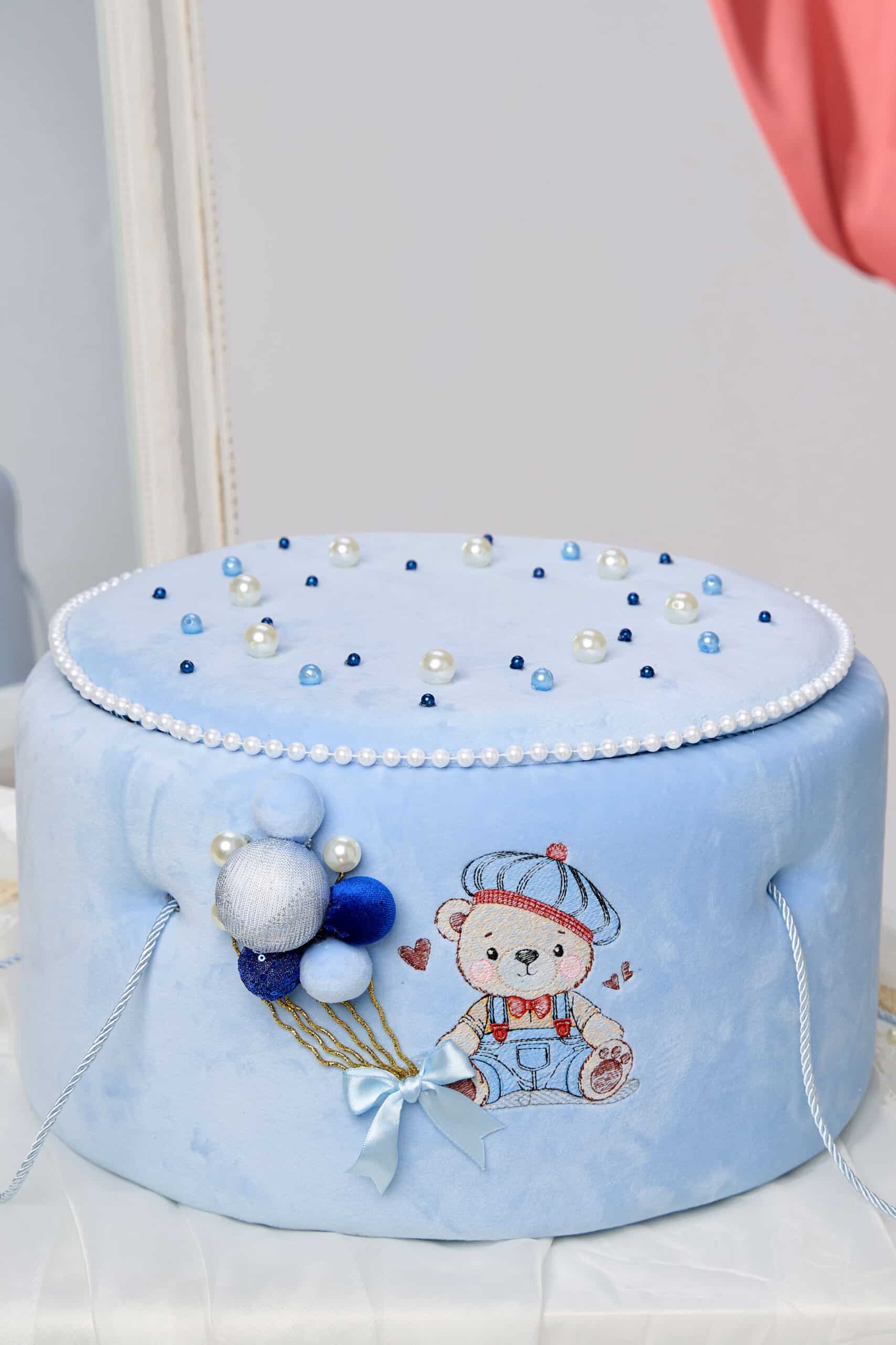 Cufăr capitonat Ursuleț cu baloane - bleu - Dimensiune XXL, Model Deluxe Capitonat 3 Cufăr capitonat Ursuleț cu baloane - bleu - Dimensiune XXL, Model Deluxe Capitonat - imagine 3