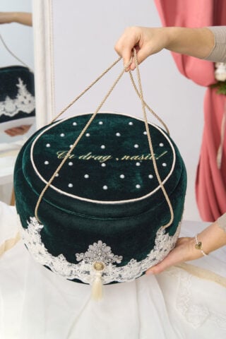 Cufăr Catifea Verde Botez – Dimensiune XXL, Model Deluxe Capitonat