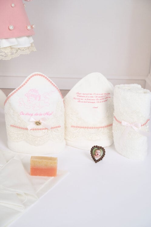 Set Iris ivoire + Palton Anne roz + Trusou + Lumânare - imagine 4