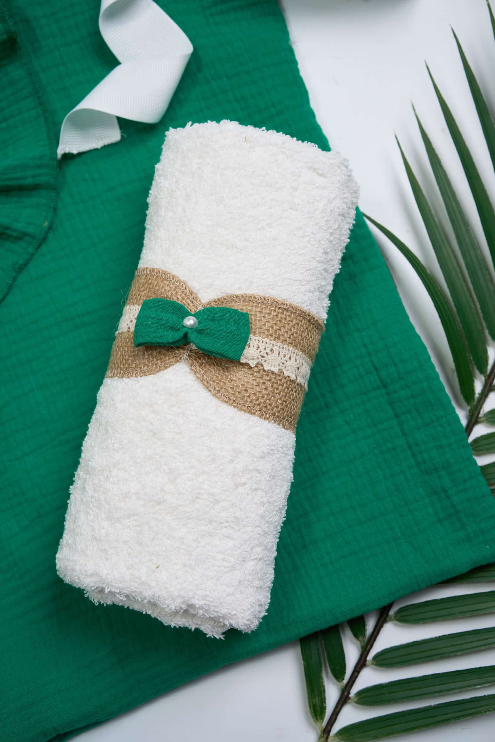 Trusou Muselină botez - verde 3 Trusou Muselină botez - verde - imagine 3