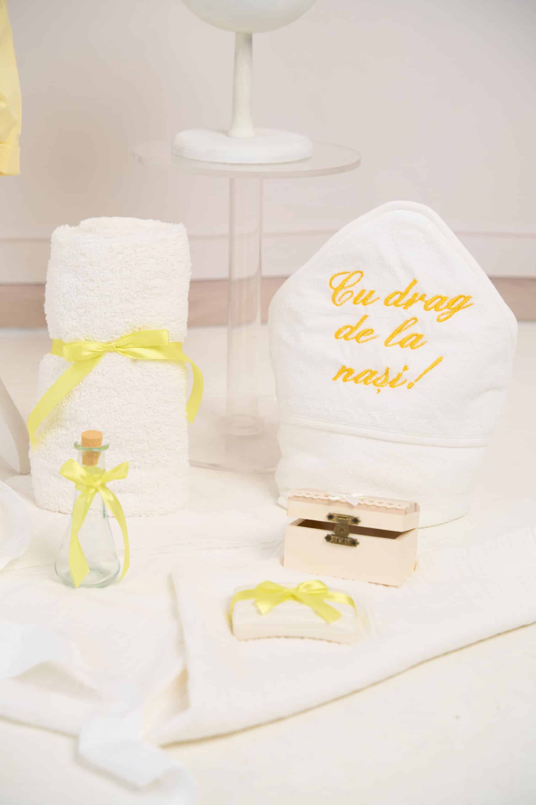 Set Jules Galben + Trusou + Lumânare 2 Set Jules Galben + Trusou + Lumânare - imagine 2