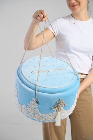 Cufăr Catifea Bleu Botez – Dimensiune XXL, Model Deluxe Capitonat