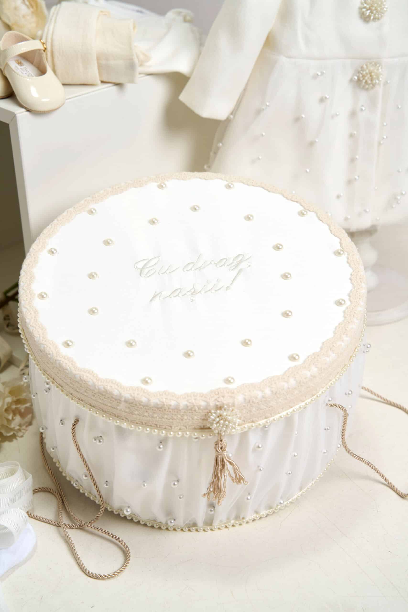 Set botez complet botez (trusou) - Olympia - ivoire - Varianta 2 14 Set botez complet botez (trusou) - Olympia - ivoire - Varianta 2 - imagine 14