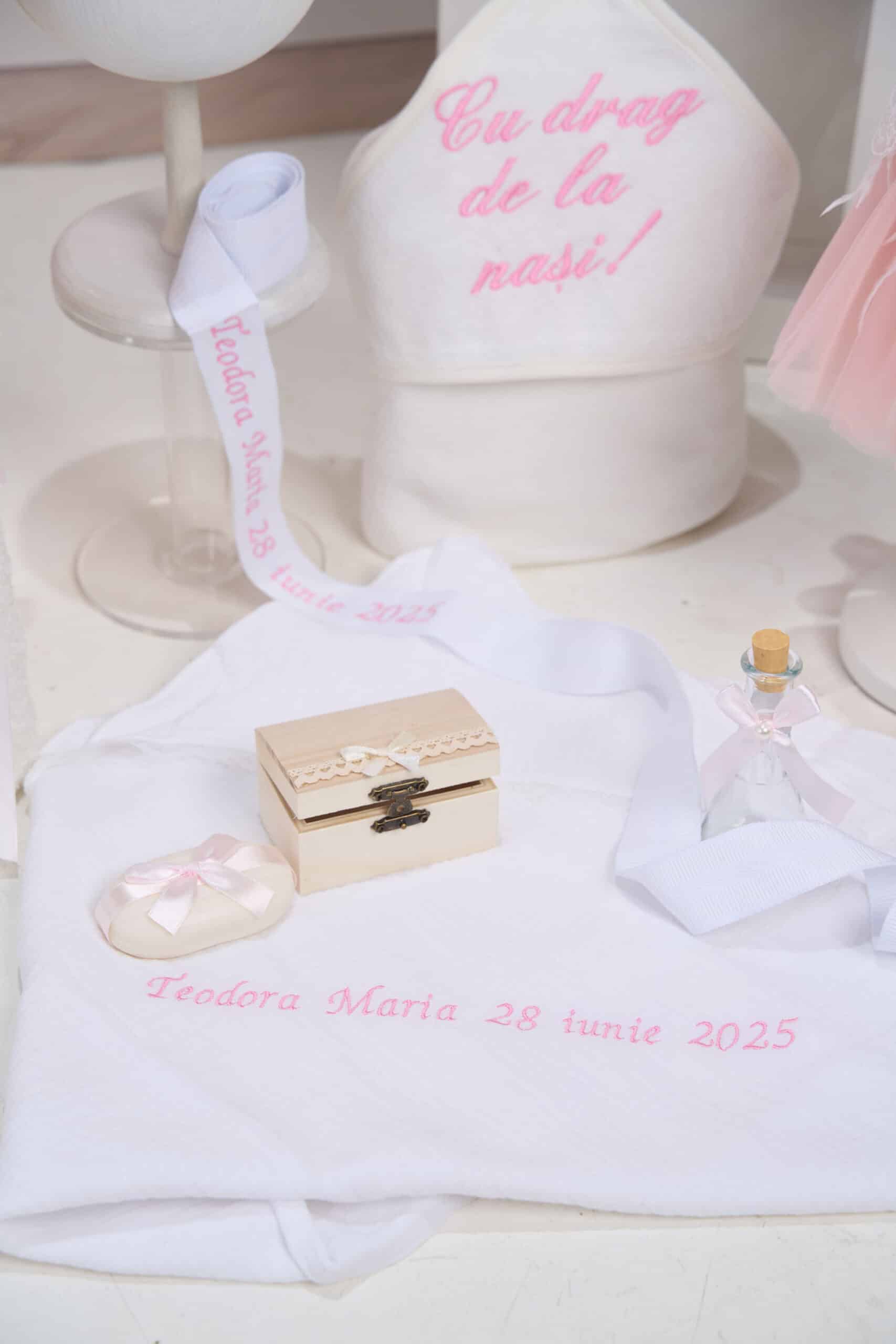 Set Miss Coco roz + Trusou + Lumânare 7 Set Miss Coco roz + Trusou + Lumânare - imagine 7