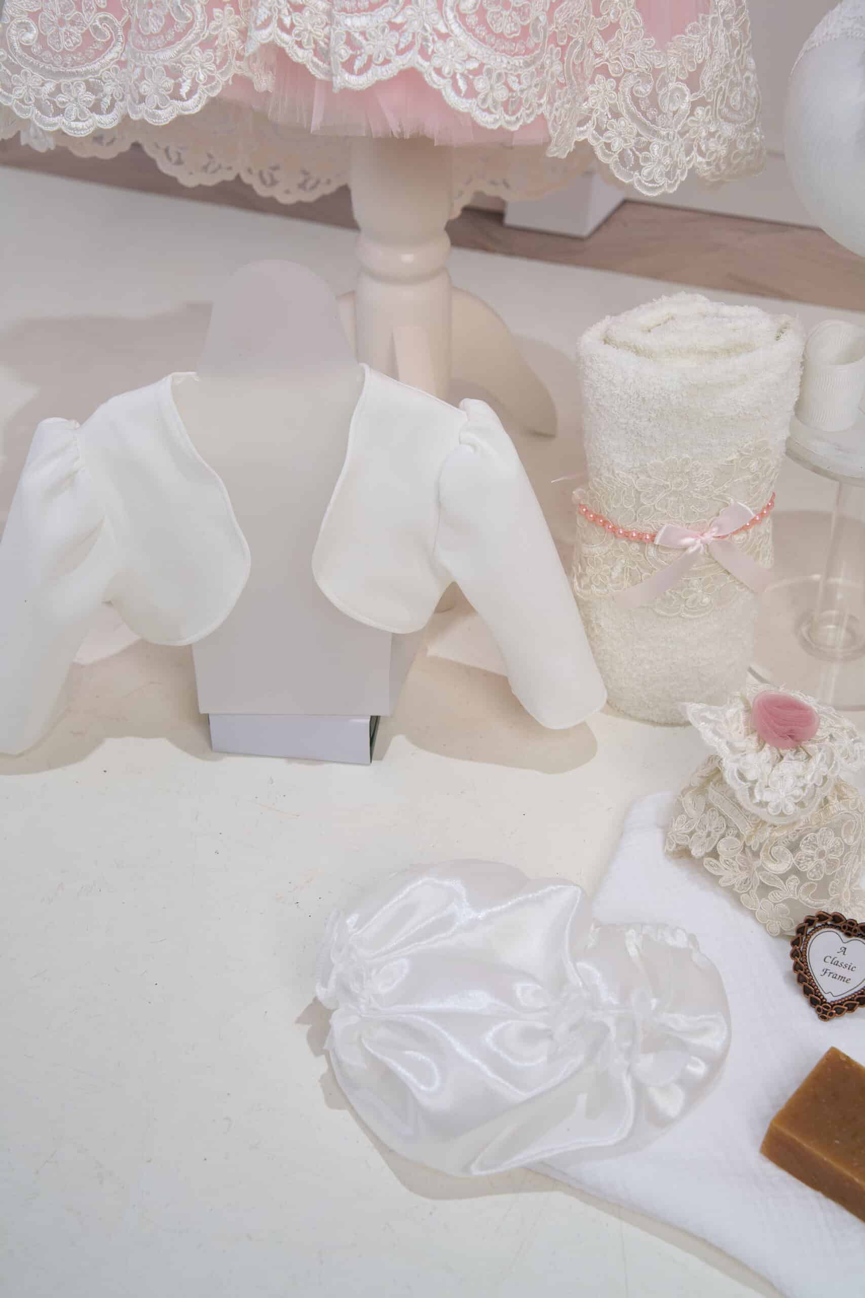 Set Caroline roz + Trusou + Lumânare - roz 3 Set Caroline roz + Trusou + Lumânare - roz - imagine 3