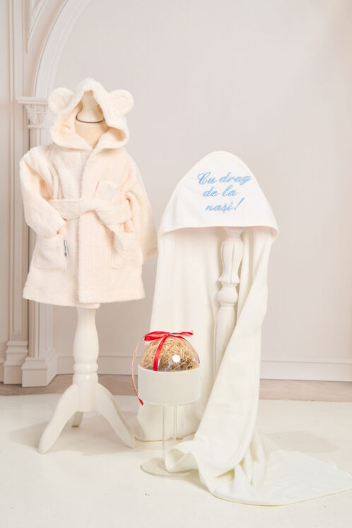 Set complet A doua zi – Halat+Prosop și Set “Prima Băiță” bleu