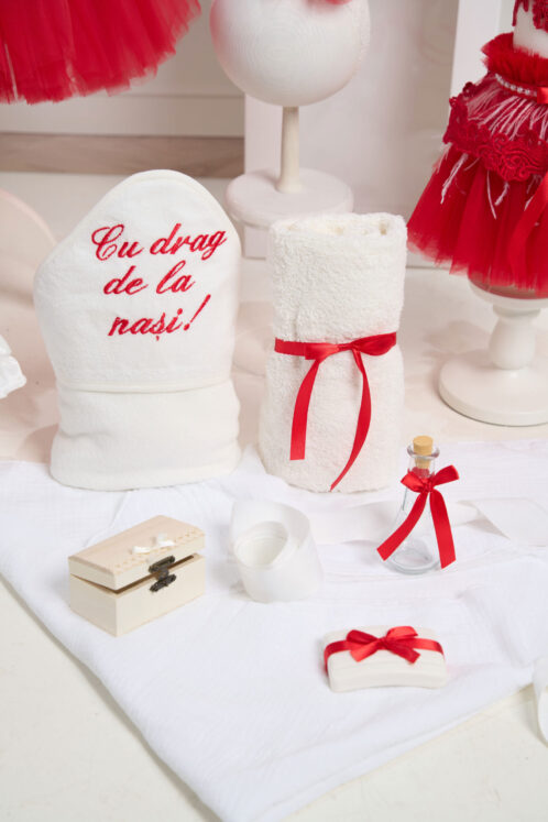 Set Fete Red + Trusou + Lumânare - imagine 6