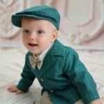 Costum Romeo - dungi - verde