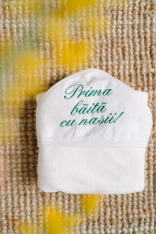 Prosop cu Capișon pentru bebeluși - Prima Băiță cu Nașii - verde