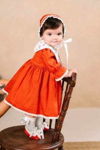 Rochita De Botez Ivoire Pavlova Rosu
