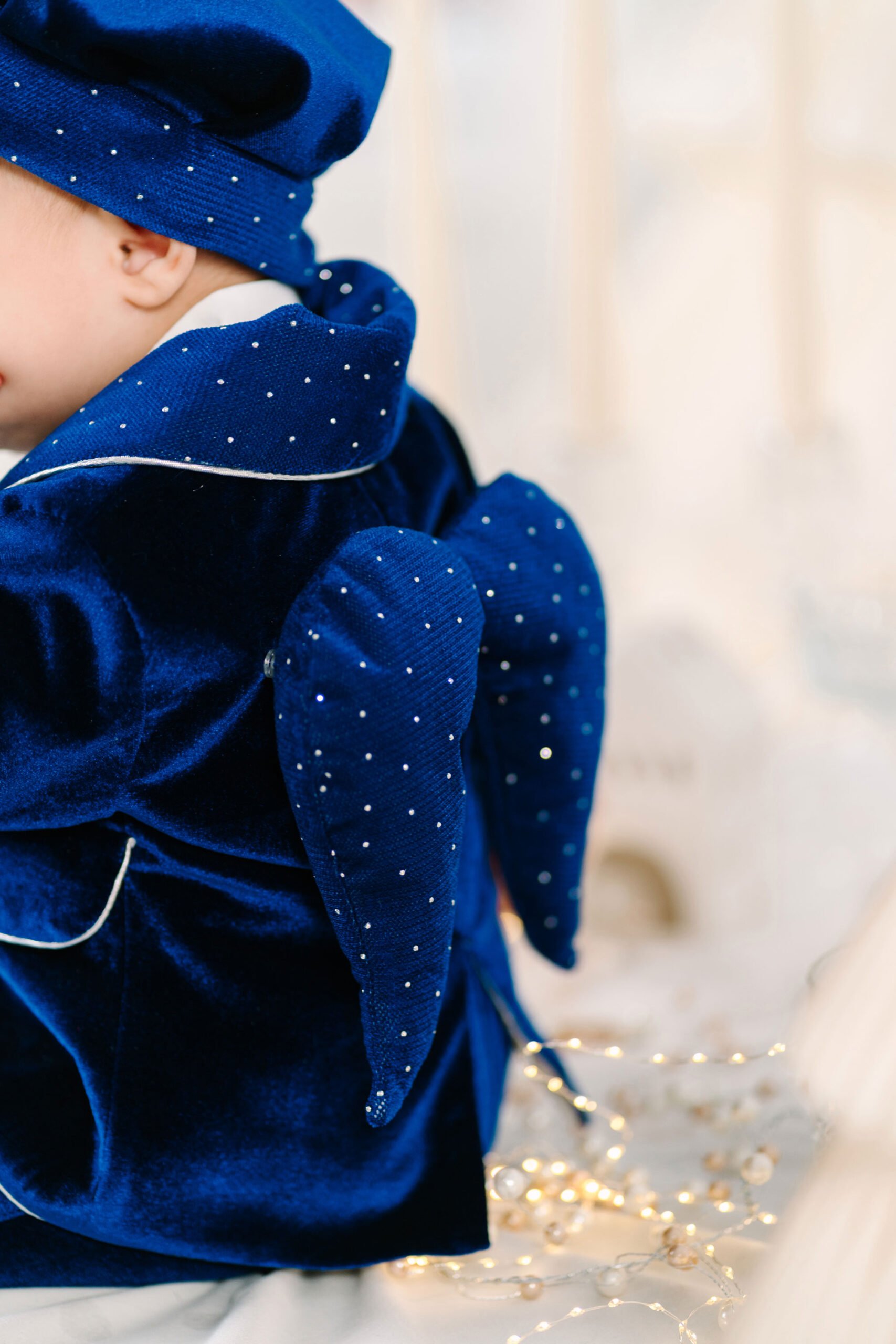 Costum botez cu Aripi - Serafim - albastru royal 2 Costum botez cu Aripi - Serafim - albastru royal - imagine 2