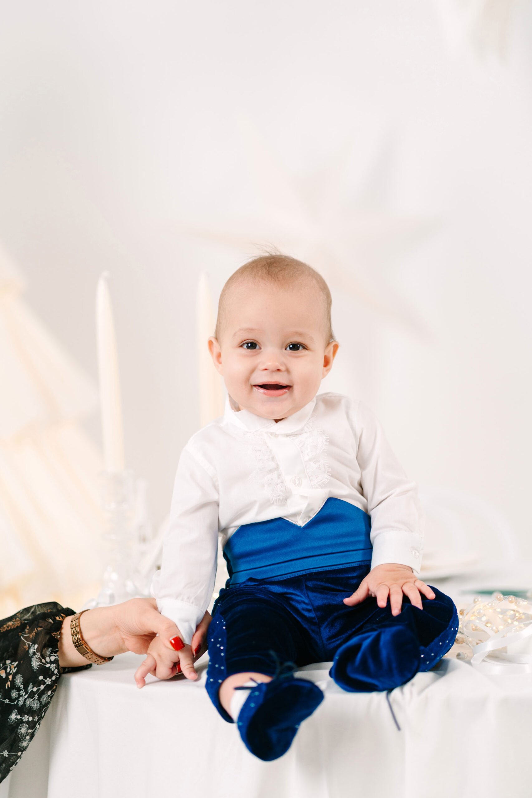 Costum botez cu Aripi - Serafim - albastru royal 3 Costum botez cu Aripi - Serafim - albastru royal - imagine 3