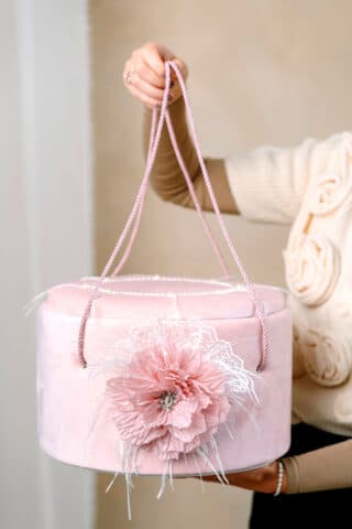 Cufăr botez FLOARE buretat din catifea pufoasă - roz