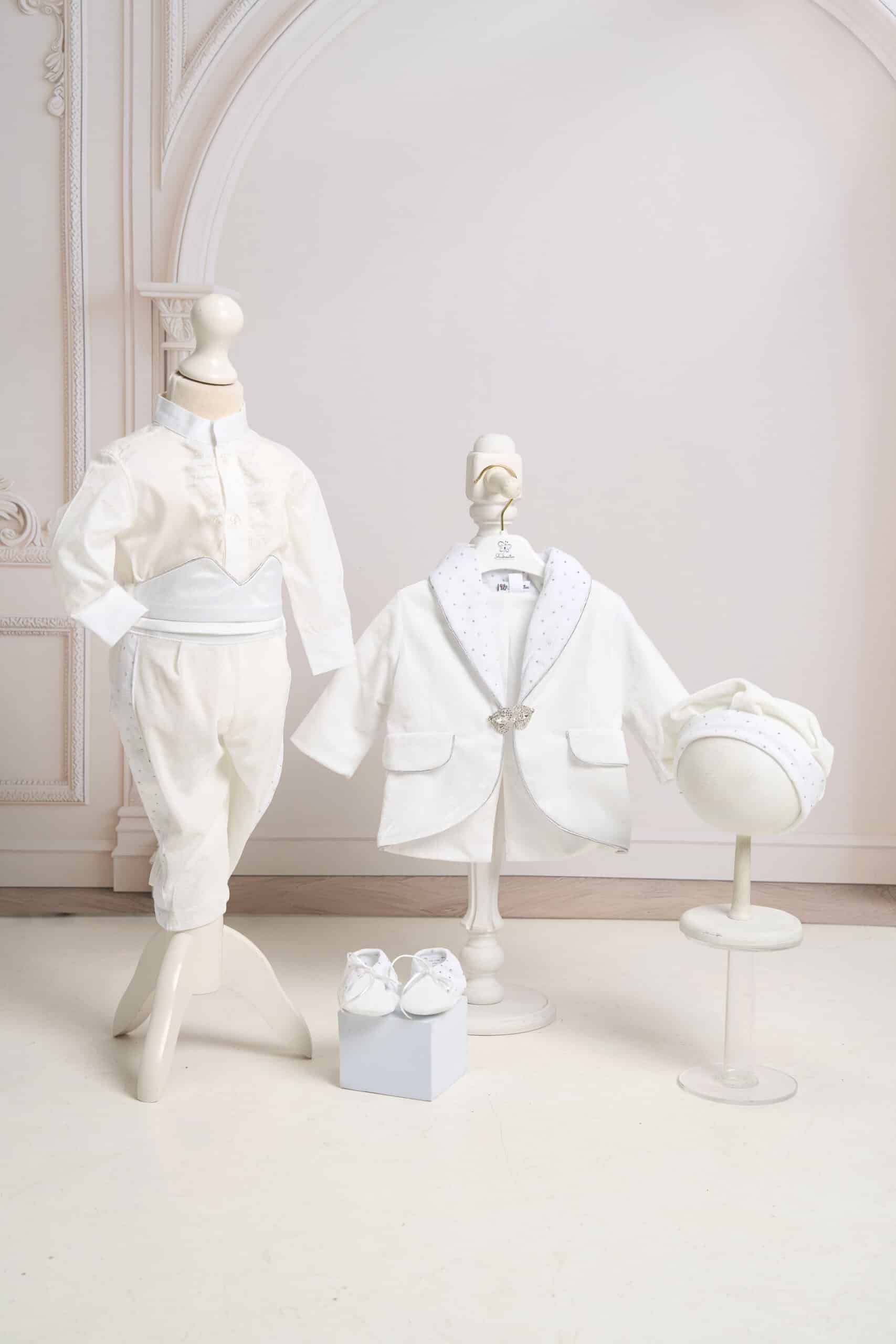 Costum botez cu Aripi - Serafim - alb 1 Costum botez cu Aripi - Serafim - alb