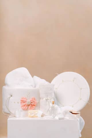 ✨ Pachet botez cu -20% REDUCERE – Cufăr buretat FUNDĂ + Trusou PureBebe