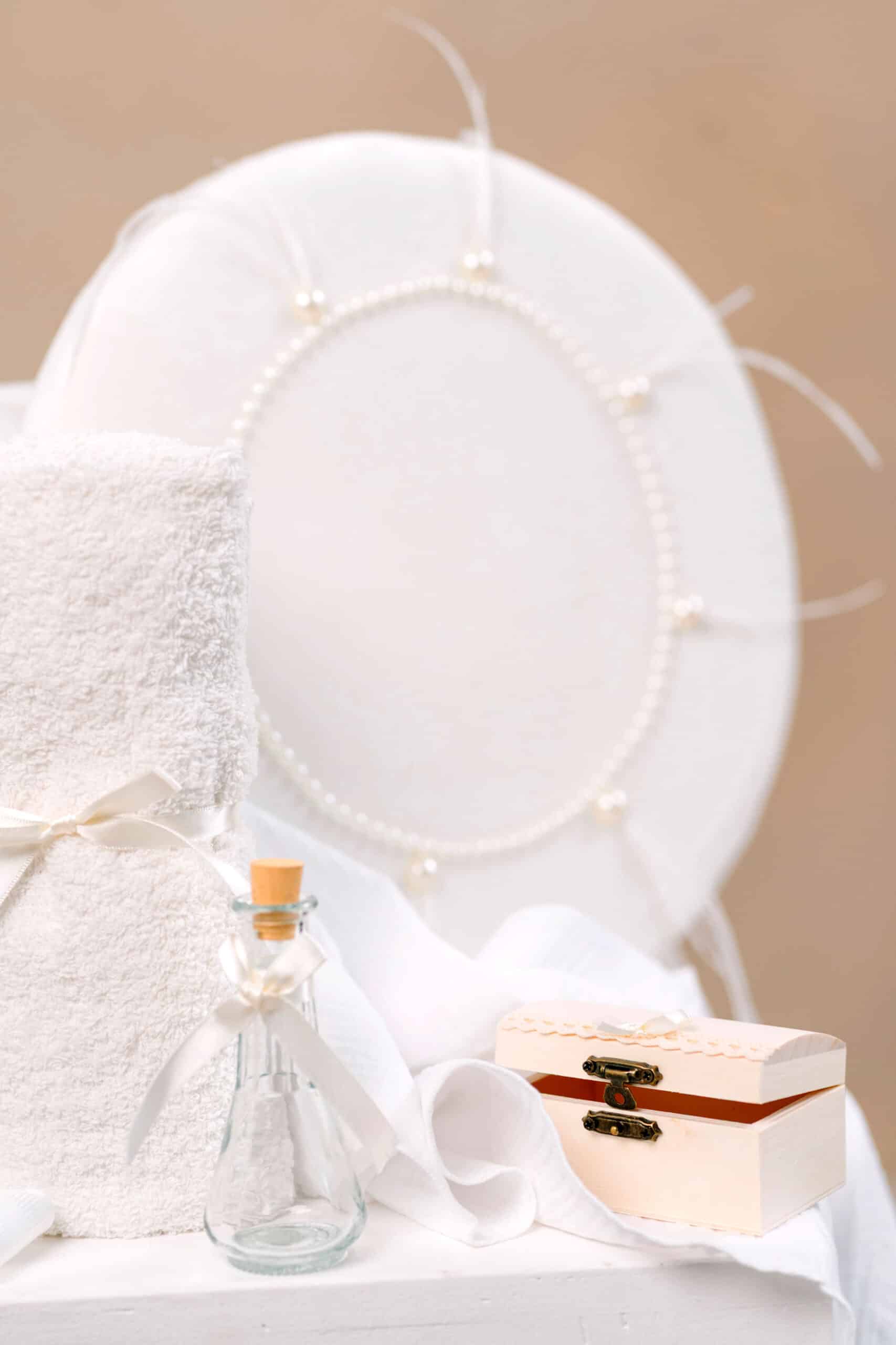 Pachet botez -20% REDUCERE – Cufăr FLOARE buretat + Trusou PureBebe - ivoire 5 Pachet botez -20% REDUCERE – Cufăr FLOARE buretat + Trusou PureBebe - ivoire - imagine 5