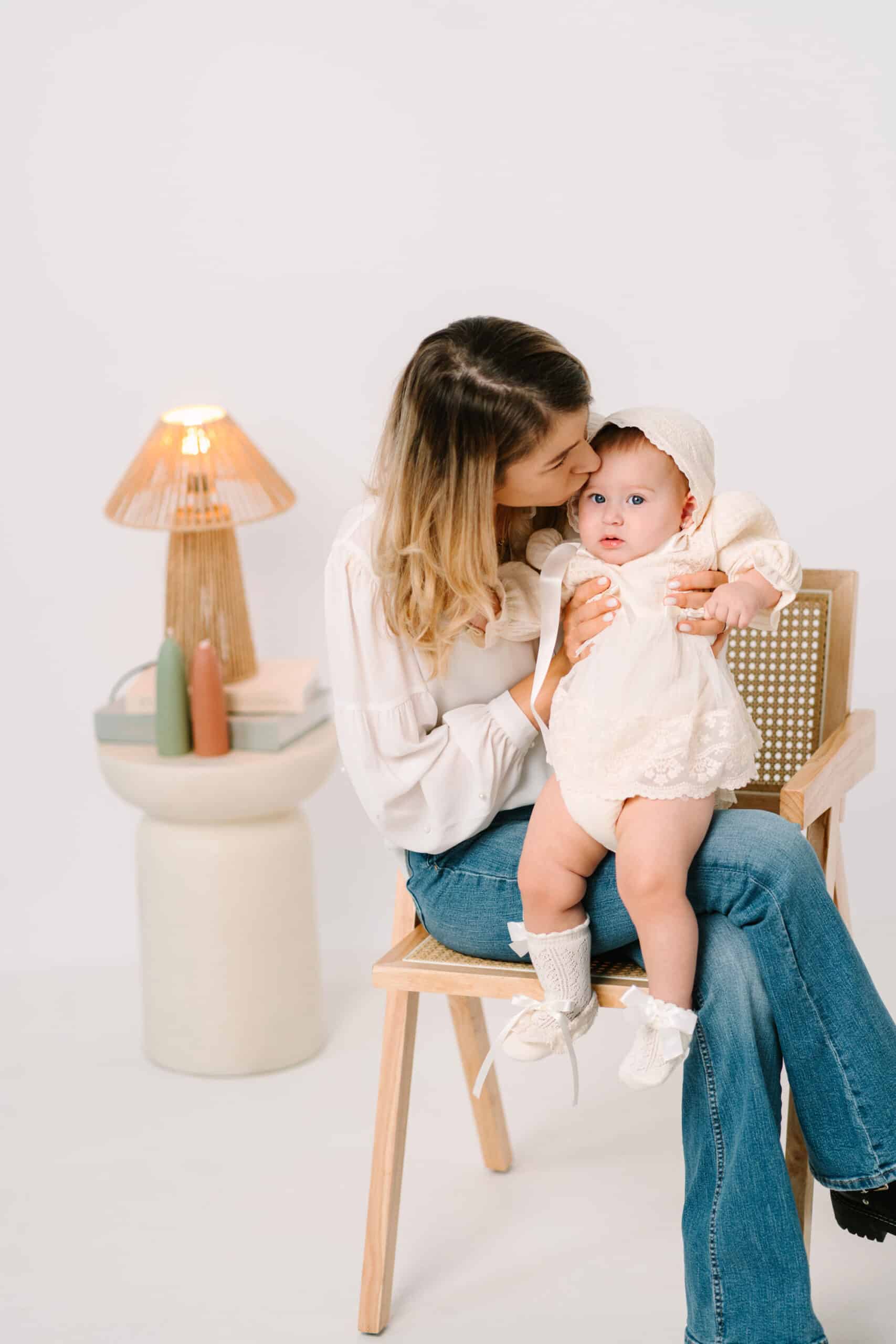 Salopetă bebe Tip Rochiță din Muselină în 3 Straturi cu Tull și Dantelă - 3 piese - ivoire 2 Salopetă bebe Tip Rochiță din Muselină în 3 Straturi cu Tull și Dantelă - 3 piese - ivoire - imagine 2