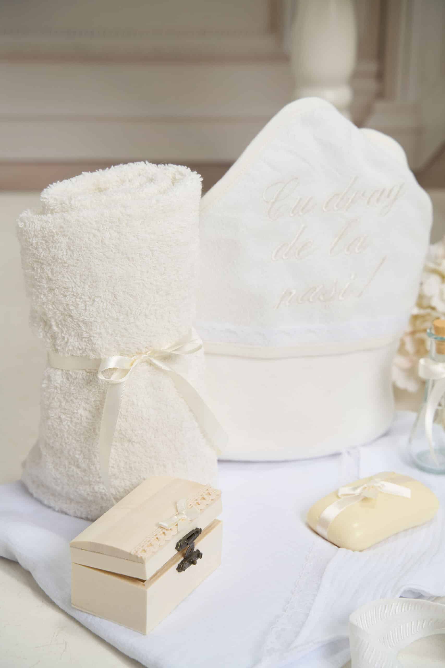 Set botez complet botez (trusou) - Olympia - ivoire - Varianta 2 12 Set botez complet botez (trusou) - Olympia - ivoire - Varianta 2 - imagine 12