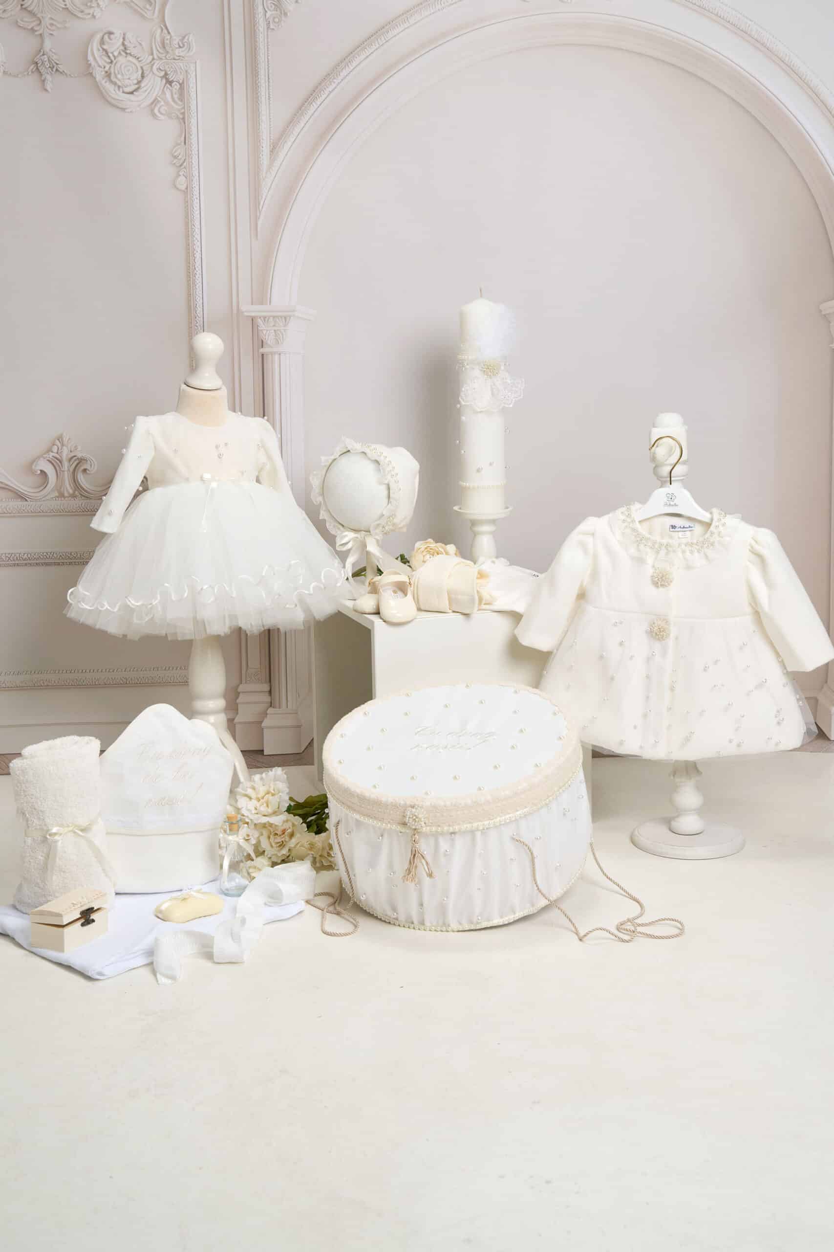 Set botez complet botez (trusou) - Olympia - ivoire - Varianta 2 1 Set botez complet pentru sezon rece, cu paltonaș