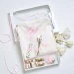 Set Cutie “Prima Băiță cu Nașii” - Tradiție, Iubire și Binecuvântare - roz