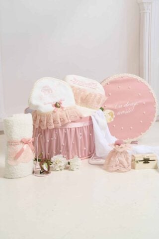 Trusou De Botez Perle Roz Truou Complet
