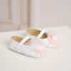 pantofi botez babywalker floare cu pene ivoire