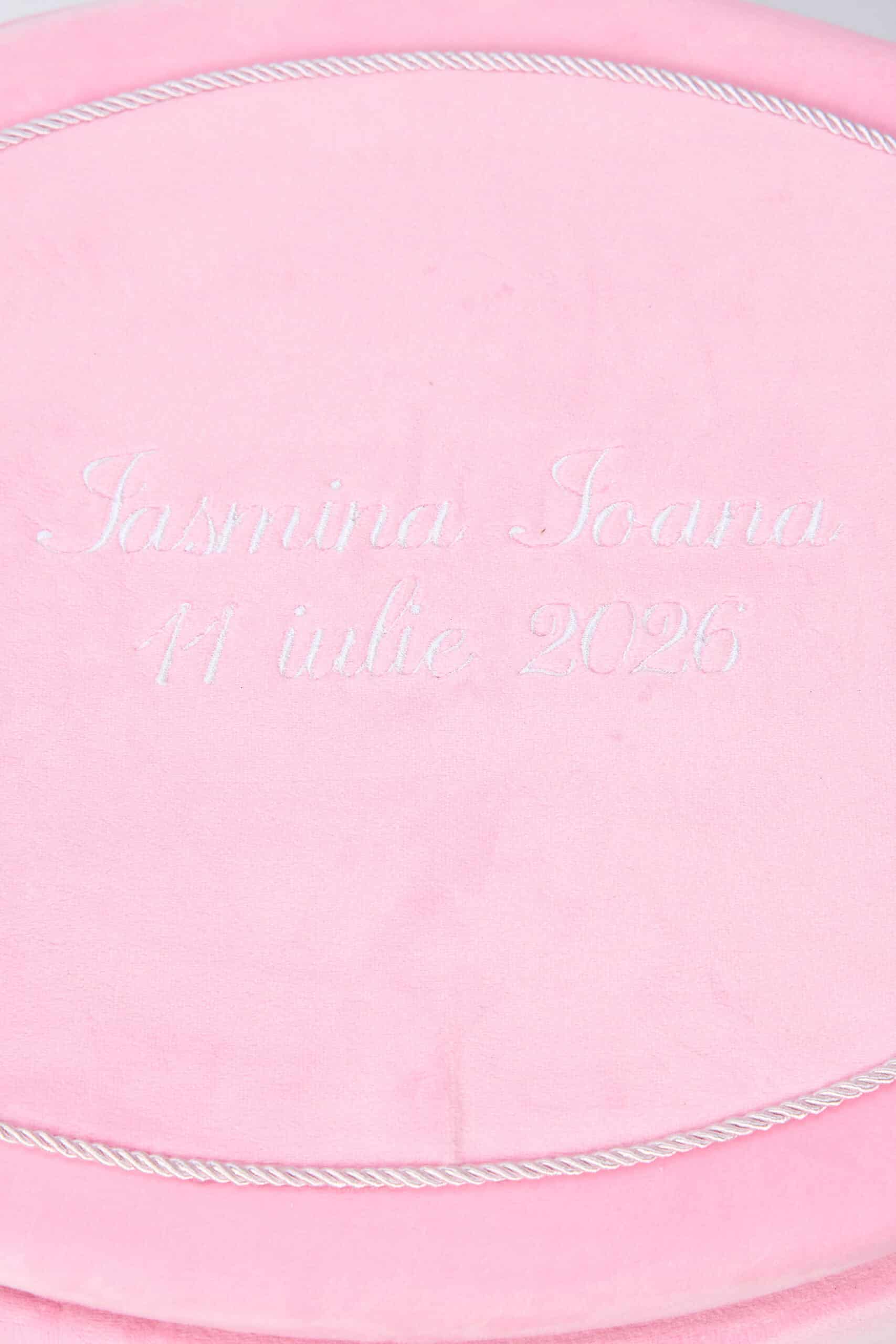 Cufăr botez oval Velvet - buretat - roz barbie 7 Cufăr botez oval Velvet - buretat - roz barbie - imagine 7