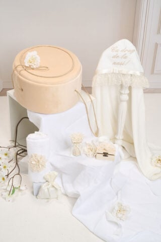 Pachet Botez Fete Cufar Buretat Oval Bej Trusou