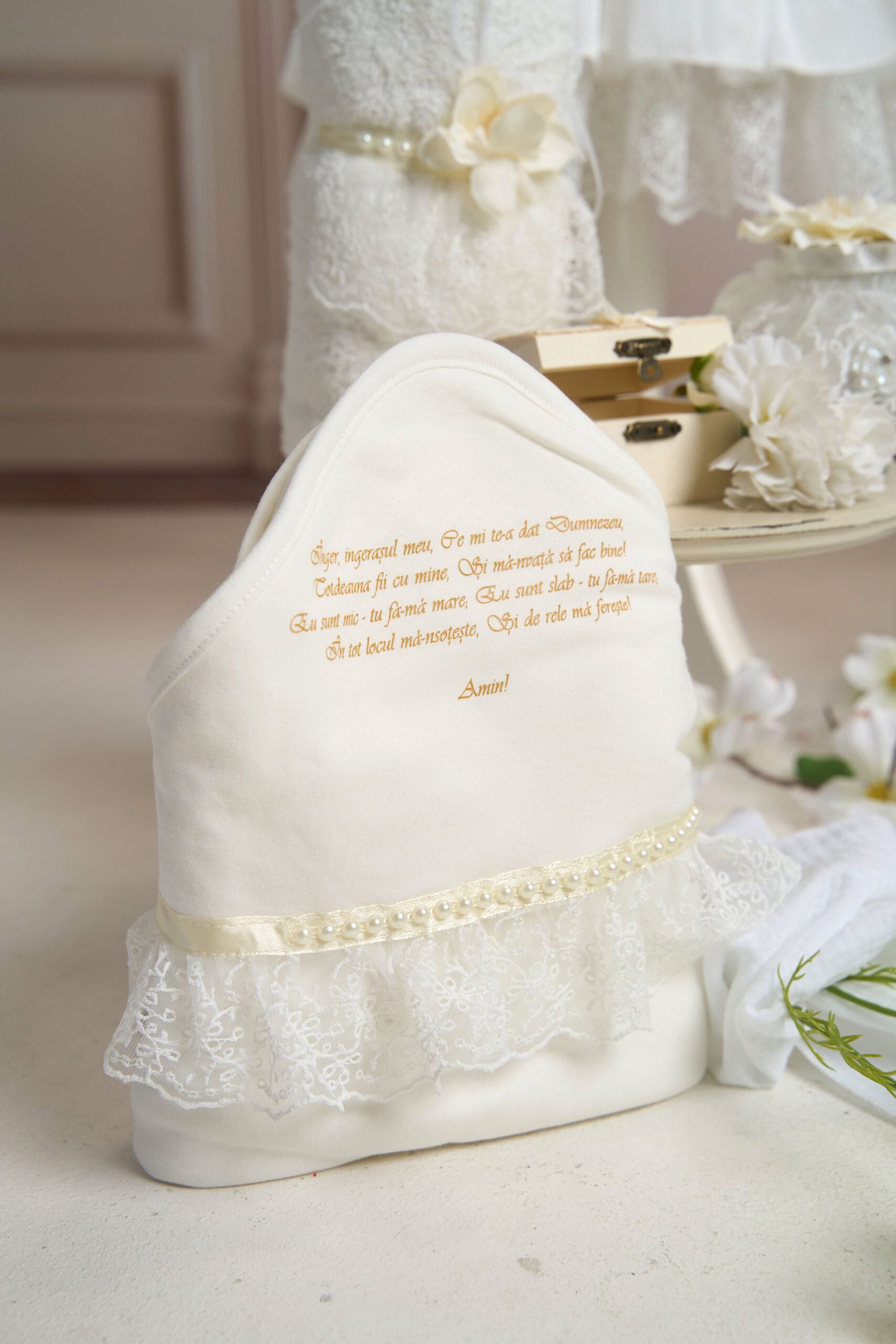 Set complet botez (trusou) - Borangic - alb (mânecă scurtă) 12 Set complet botez (trusou) - Borangic - alb (mânecă scurtă) - imagine 12