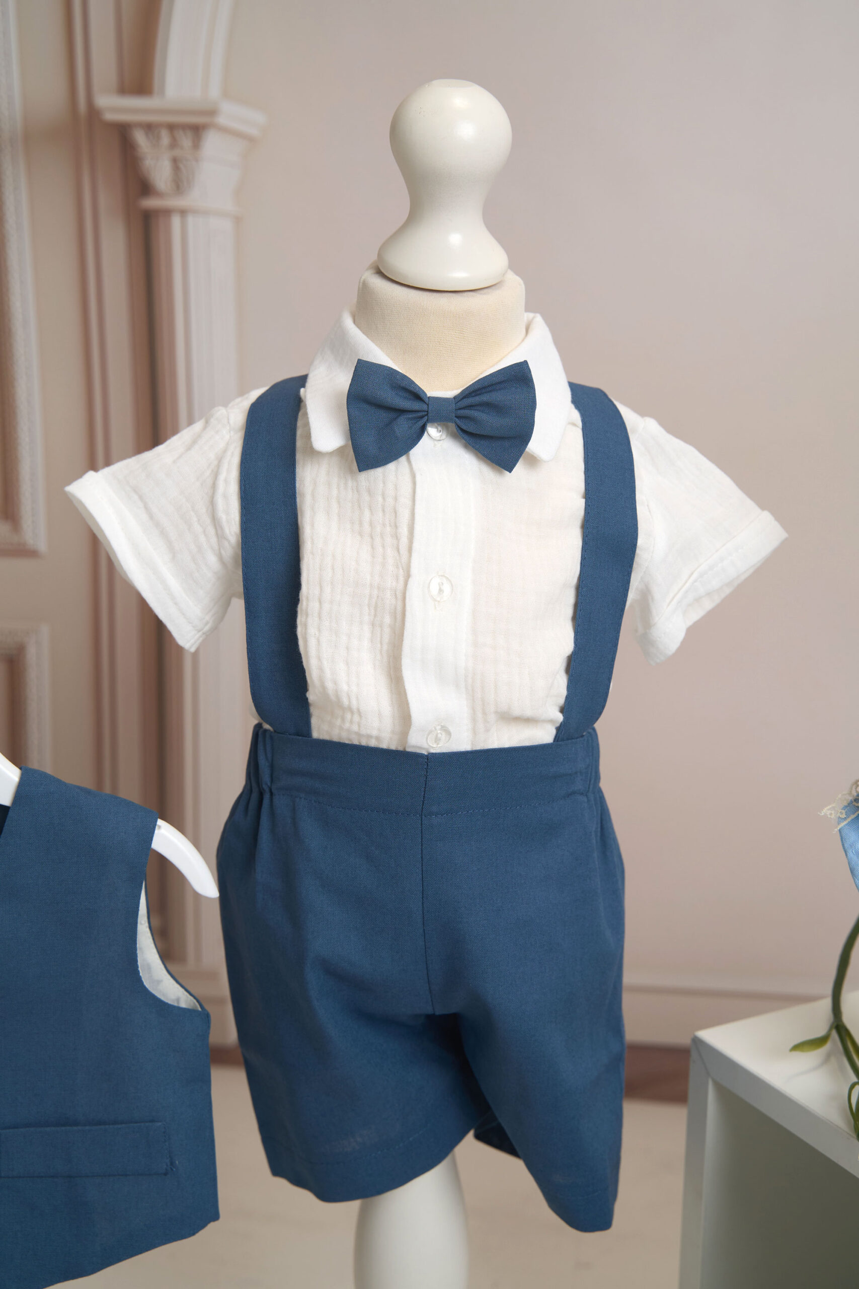 Set complet botez (trusou) - Costum Amos - albastru - Cufăr Oval 5 Set complet botez (trusou) - Costum Amos - albastru - Cufăr Oval - imagine 5