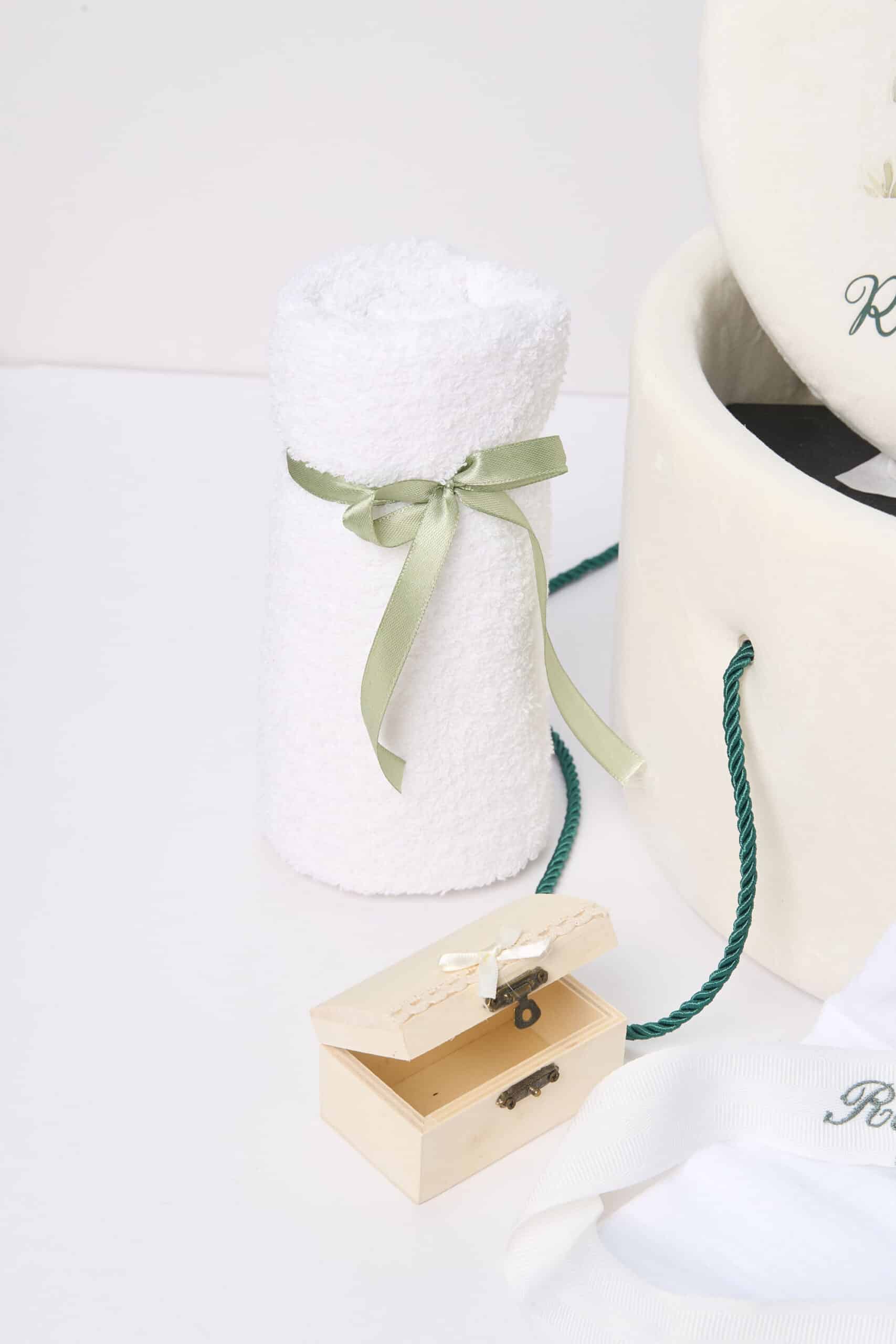 Pachet botez -20% REDUCERE – Cufăr Safari buretat + Trusou PureBebe 7 Pachet botez -20% REDUCERE – Cufăr Safari buretat + Trusou PureBebe - imagine 7