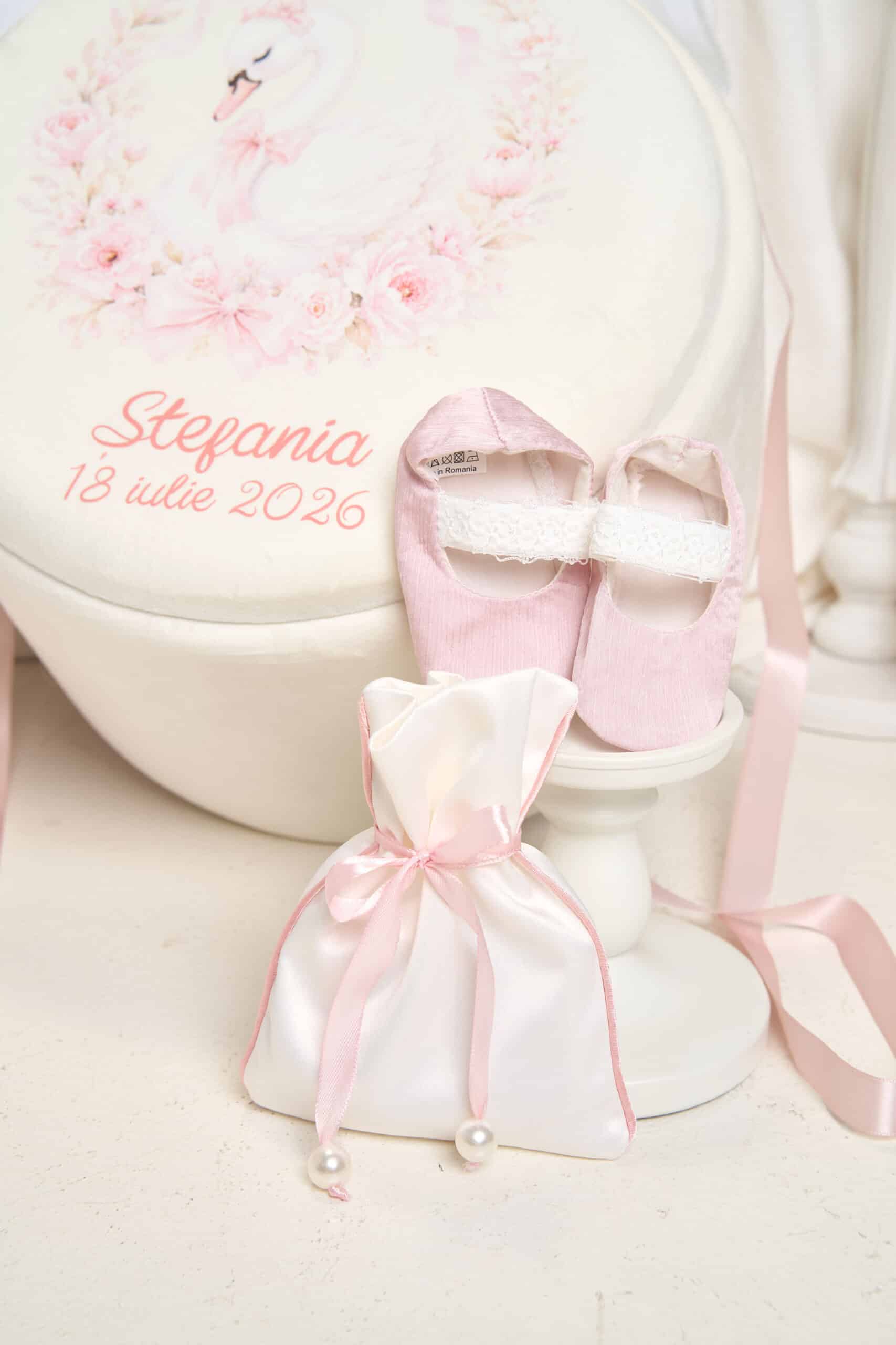Set complet botez (trusou) - Fleur - roz-vintage (mânecă scurtă) 5 Set complet botez (trusou) - Fleur - roz-vintage (mânecă scurtă) - imagine 5