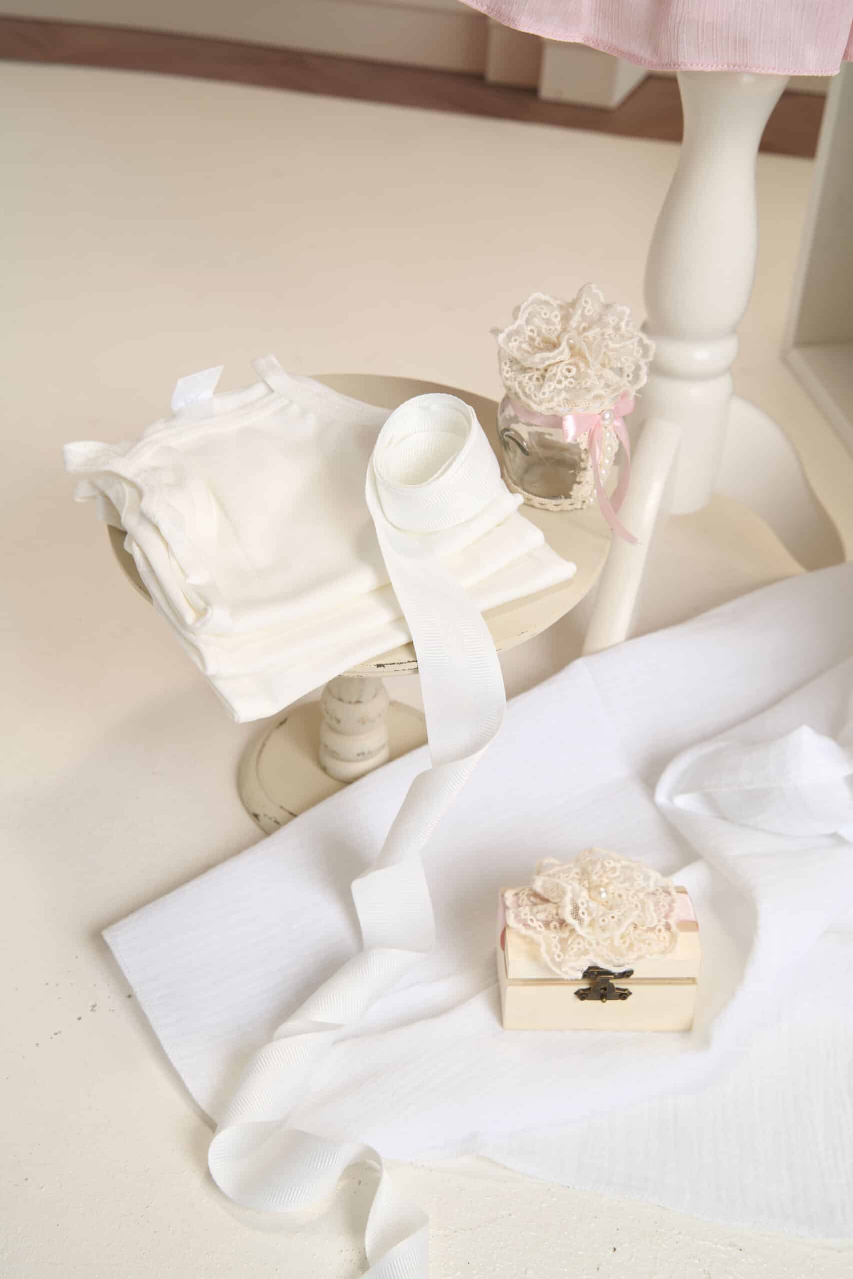 Set complet botez (trusou) - Fleur - roz-vintage (mânecă scurtă) 8 Set complet botez (trusou) - Fleur - roz-vintage (mânecă scurtă) - imagine 8
