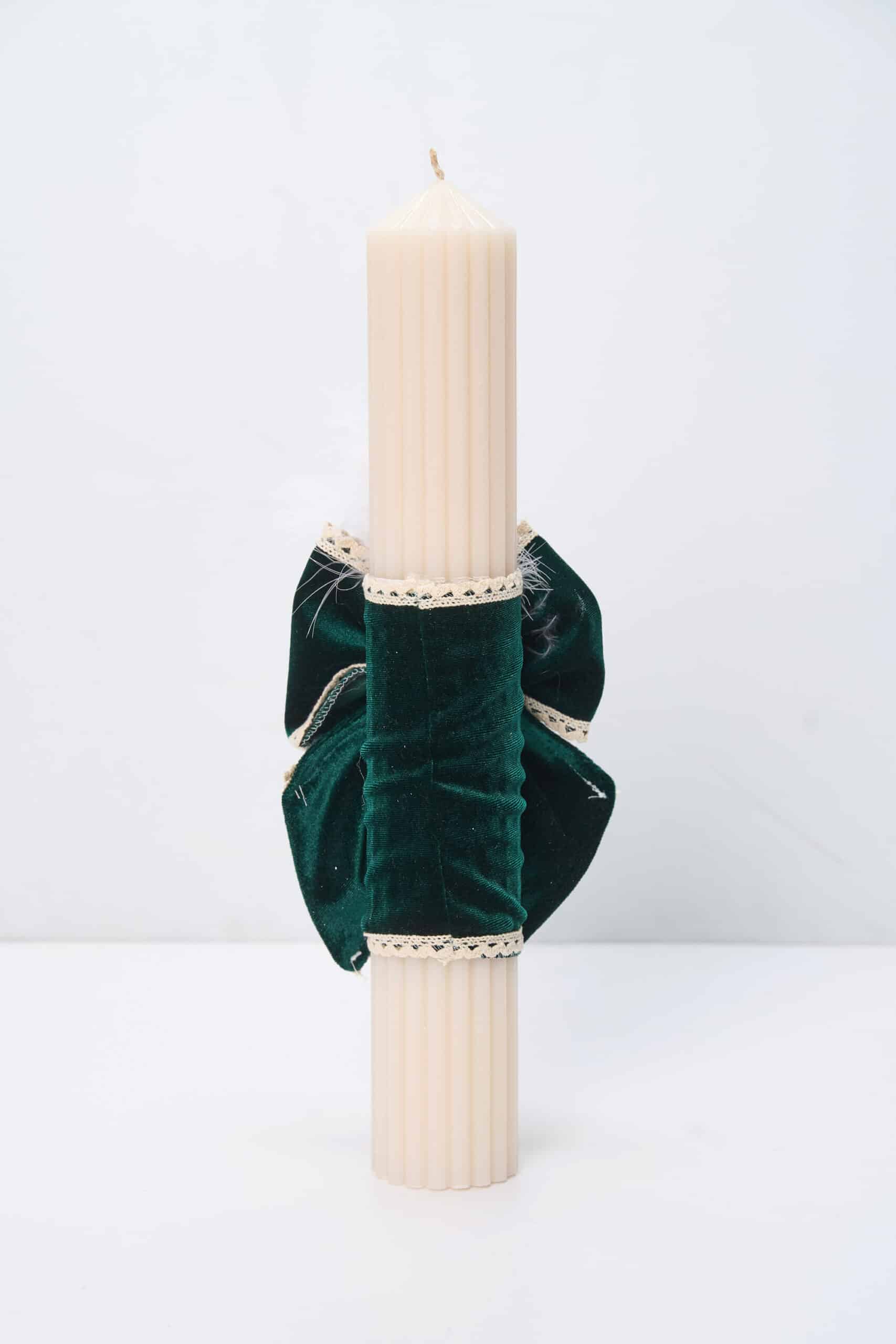 Lumânare botez A38 - Fundă Catifea Couture - Verde 5 Lumânare botez A38 - Fundă Catifea Couture - Verde - imagine 5