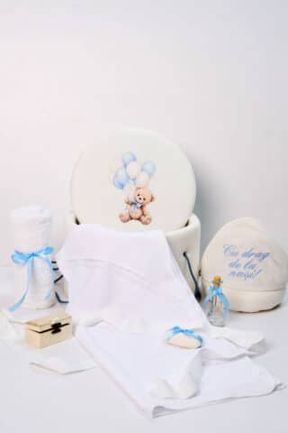 Pachet botez -20% REDUCERE – Cufăr Ursuleț cu Baloane buretat + Trusou PureBebe - Bleu